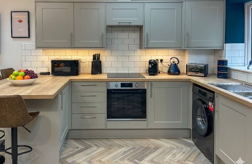 Arbury House | Modern New-Build 1 Bed House Near Science Parks