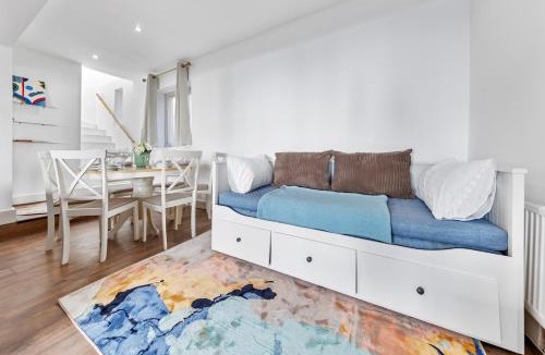 Kensington House | Modern Spacious 2 Bedroom House in Central London