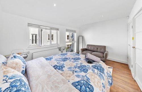 Kensington House | Modern Spacious 2 Bedroom House in Central London