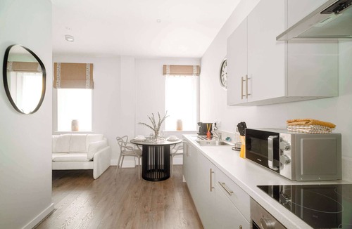 Crosby Apartment | Modern Studio Apartment in Waterloo, Liverpool