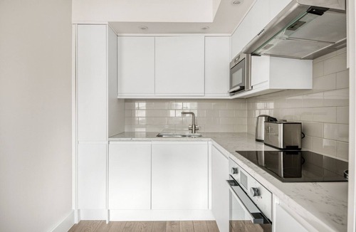 Waterloo Apartment | Modern Waterloo 2BR open plan with Balcony on Lower Marsh, by Blueground