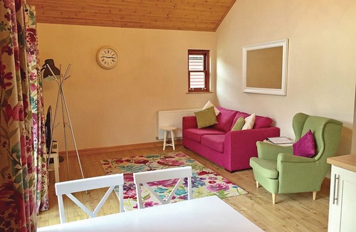Upwood Ski Chalet | Modern yet rustic designed lodge, ideal for families or couples.