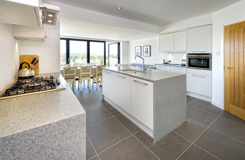 Bwlchtocyn House | Morannedd - Four Bedroom House, Sleeps 8