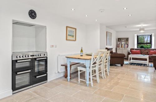 Penbryn House | Morfa Ganol