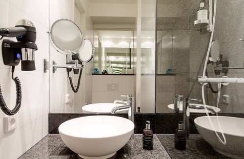 Manchester City Centre Hotel | Motel One Manchester-St. Peter's Square