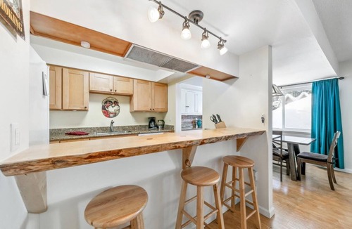 South Lake Tahoe Condo | Mountain Magic Retreat - Pool, Pets, Lake, Hot Tub