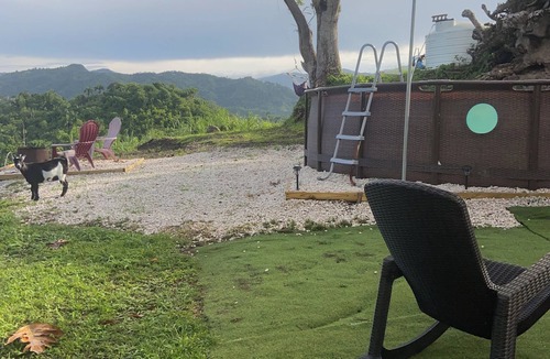 Ciales House | Mountain of Glory retreat4 Cozy room with Mountain View fit 10