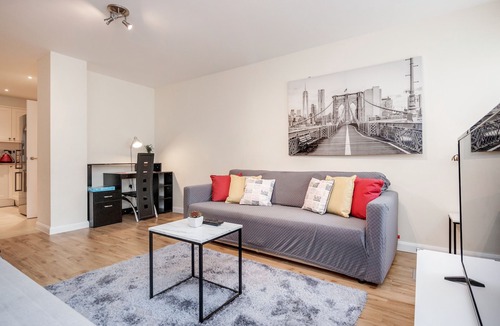 Watford Town Centre Apartment | Mpl Apartmentz-Queens Broadway Apt4- Cent-Watford