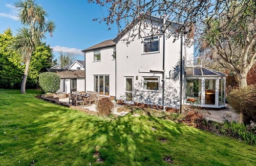 Oxwich House | Netherend - Three Bedroom House, Sleeps 6