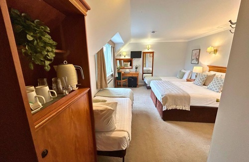 Landford Hotel | New Forest Lodge