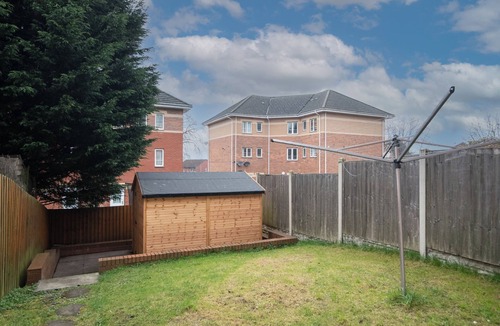 Birmingham House | Newly refurbed 5 bed house with Free Parking n Dryer