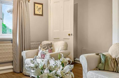 Woodbridge House | Nightingales