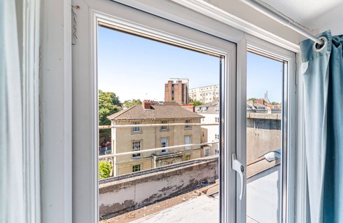 Clifton House | No 4 Georgian Shared House - By Clifton Short Lets