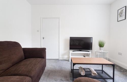 Easton Apartment | November Disc - Long Stay - Contractors