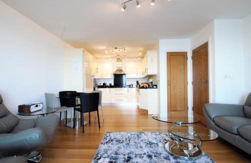 Hele House | Ocean Breeze