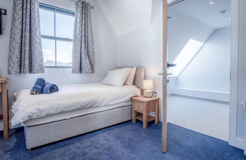 Saundersfoot Hostel | Ocean Cabins No. 10 @ The Square - Saundersfoot