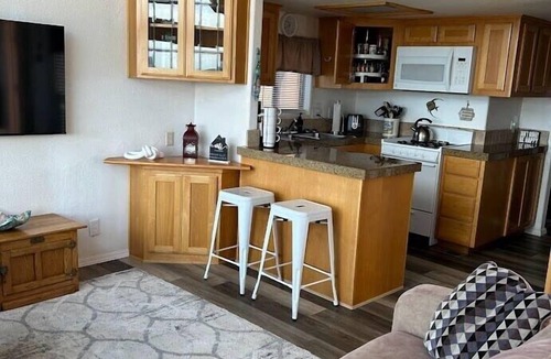 Smith River Cabin | Ocean Front Cabin 16 with Private Jacuzzi & Incredible Views (Private Beach by White Rock Resort)