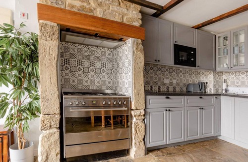 Oakworth Apartment | Oldmill-2bed-sleeps6-privategarden-optionalhottub