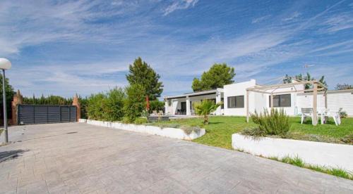 Sanlucar la Mayor Villa | OLE TÚ ANDALUCIA