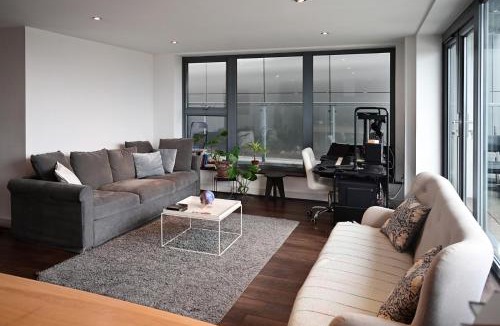 Whitechapel Apartment | Open Plan large apartment