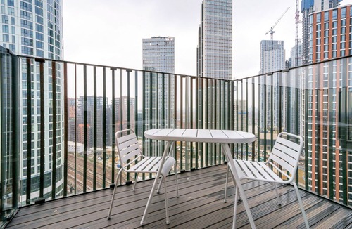 Vauxhall Apartment | Open plan Vauxhall 1BR, modern, by Blueground