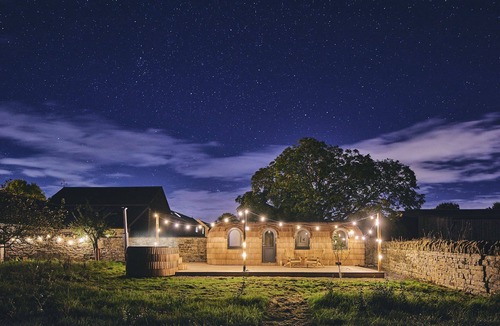 Muchelney Apartment | Orchard Snug - Luxury Cottages