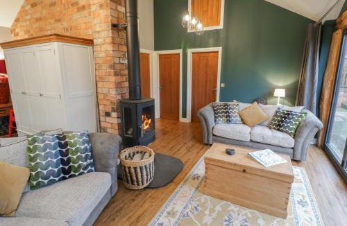 Droitwich House | Otter's Rest