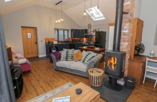 Droitwich House | Otter's Rest