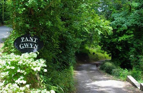 Abercych Apartment | Pantgwyn Bach - Private Apartment