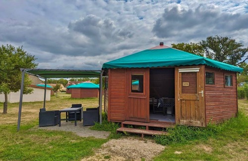 Lignac Ski Chalet | Parc de la Brenne - Camper bungalow