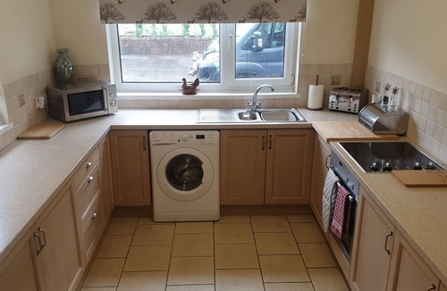 Bridgend Ski Chalet | Peaceful Secluded One Bedroom Chalet – Sleeps 4, Large Garden, Pets Welcome
