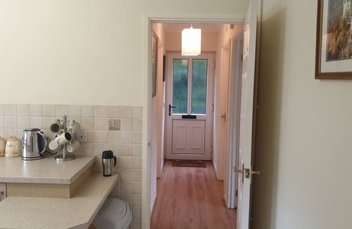 Bridgend Ski Chalet | Peaceful Secluded One Bedroom Chalet – Sleeps 4, Large Garden, Pets Welcome