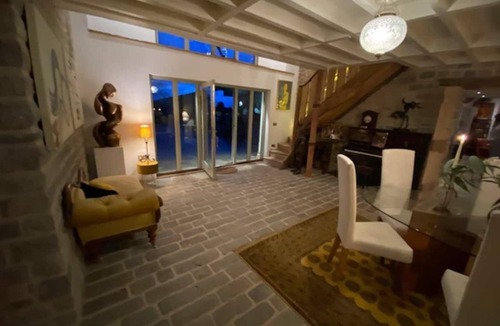 East Pennard House | Peacock Barn - Country charm and luxury