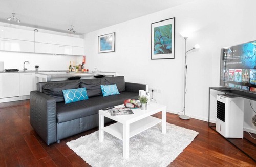 Theatreland Birmingham Apartment | Penthouse Style City Centre Apartment - Skyline Views