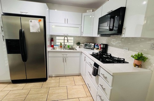 Florida Afuera Apartment | Perfectly Located Charming Apartment Near Beaches, Premium Outlets & Restaurants