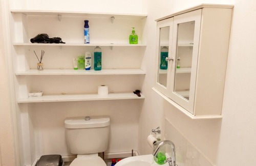 Edgbaston Apartment | Pet-Friendly 2-Bed Suite | Sleeps 7 | Free Parking