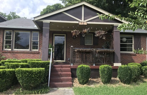 The Nations House | Pet-Friendly Backyard Oasis in the Nations