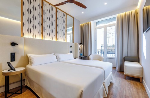 Ciutat Vella Hotel | Petit Palace Plaza de la Reina Hotel