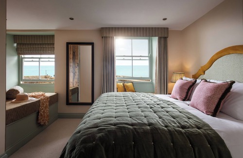 Charlestown Bed & Breakfast | Pier House