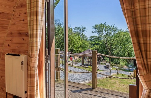Laugharne Cabin | Pods @ Broadway