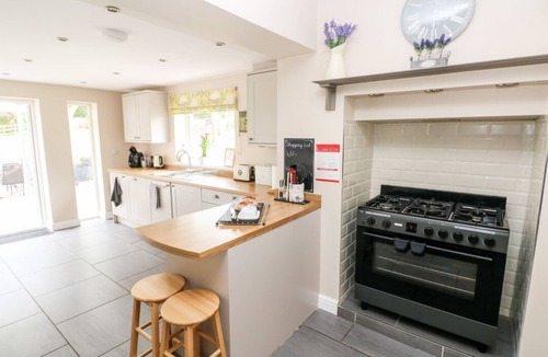 Ammanford House | Pondfield Gate, Cwmgors