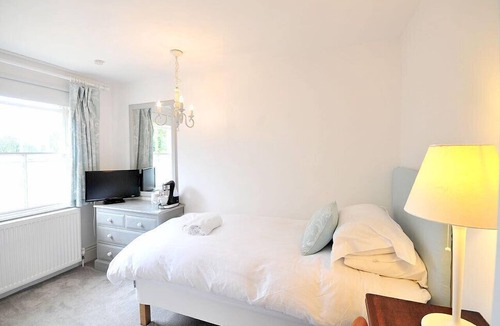 Clifton Bed & Breakfast | Poplars Farm