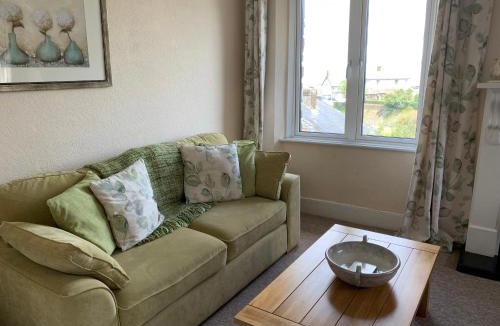 Lynmouth Apartment | Postmans Rest, second floor apartment, Lynmouth with private parking