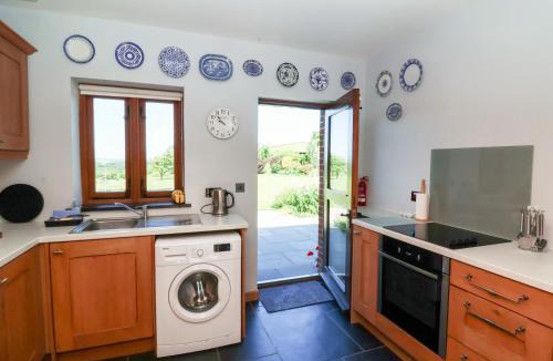 Huntshaw House | Pound Cottage