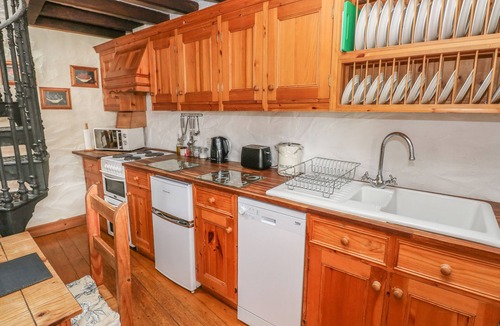 Milford Haven Cottage | Primose Cottage