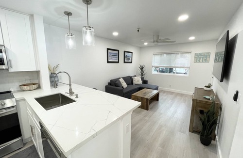 San Onofre Condo | Private Beach Side Community Remodeled Unit w/Washer/Dryer/Parking/Jacuzzi