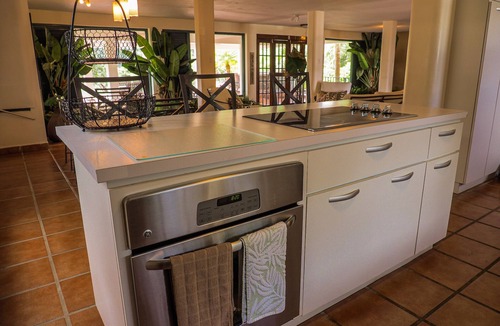 Mata de Platano House | ★ Private Getaway Mansion - Breathtaking View - 5BD - Near Rainforest - 5 ☆