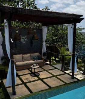 Ciales House | Private Oasis with Jacuzzi & Pool for Two