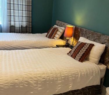 Cribbs Causeway House | Private Room