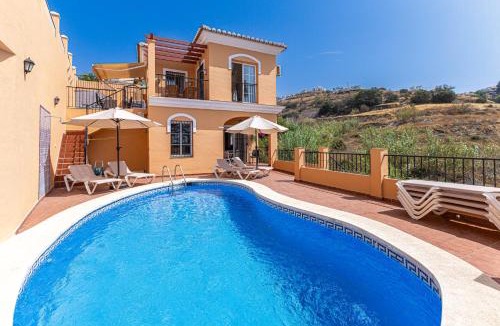 Torrox Ski Chalet | Private villa in Tamango Hill